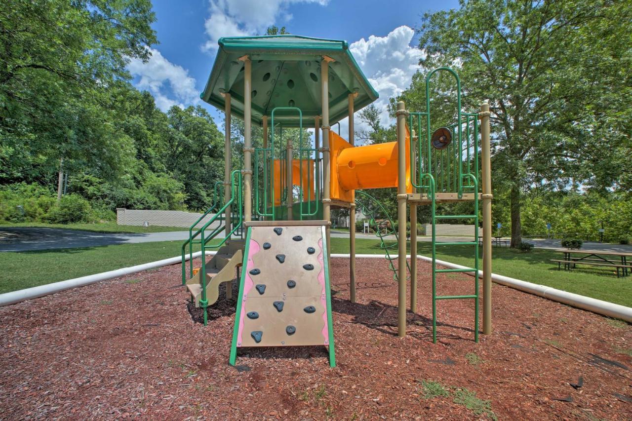 Condo With Balcony And Grill 3 Mi To Moonshine Beach! Branson Exterior photo